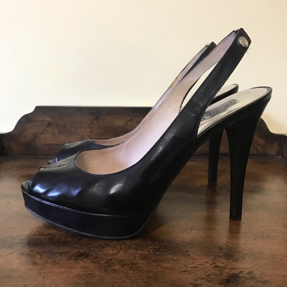 MICHAEL KORS PATENT LEATHER PLATFORM SLINGBACK